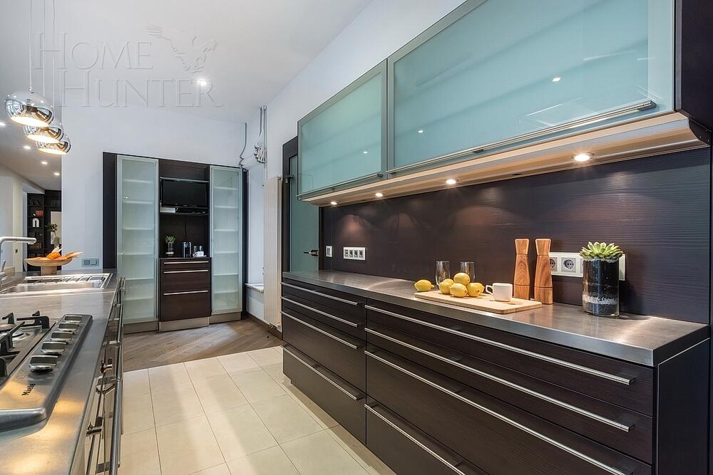 2-этажный коттедж 900 м² с отделкой