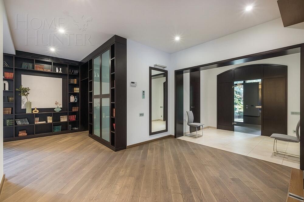 2-этажный коттедж 900 м² с отделкой