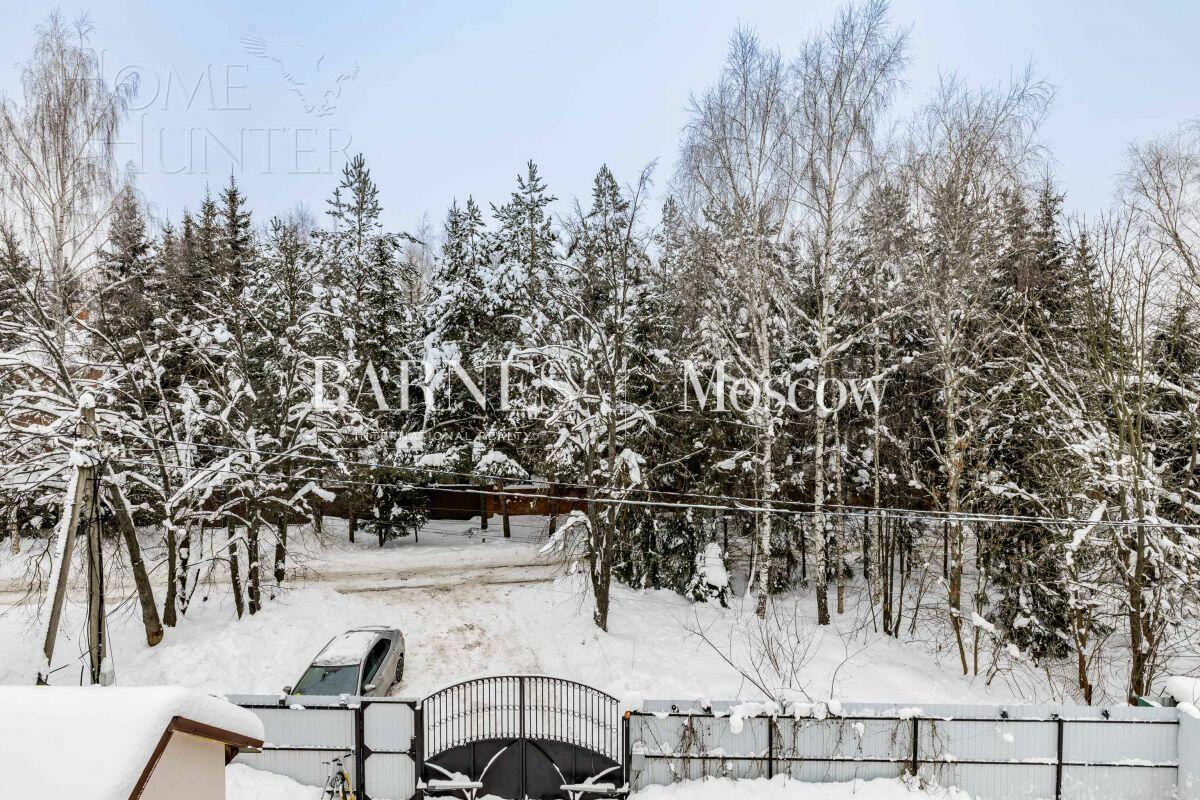 3-этажный коттедж 400 м² с отделкой