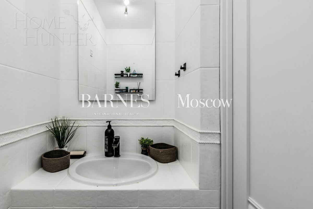 3-этажный коттедж 400 м² с отделкой