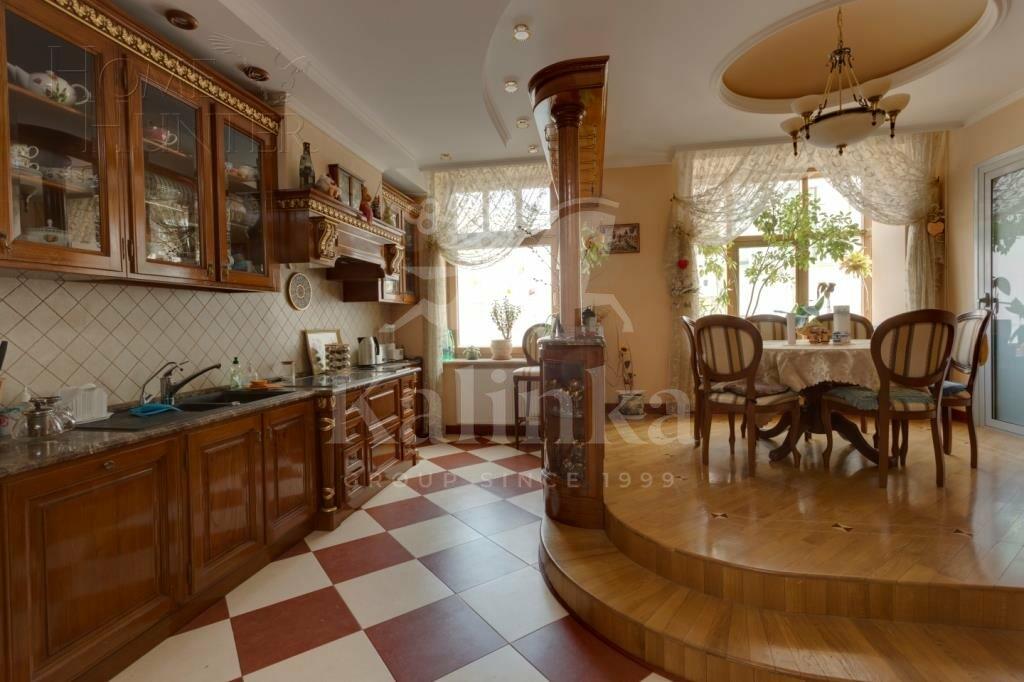 6-КОМН. КВАРТИРА С ОТДЕЛКОЙ 412 М² НА 4 ЭТАЖЕ