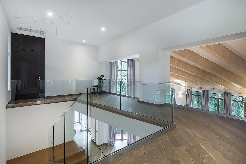 2-этажный коттедж 900 м² с отделкой