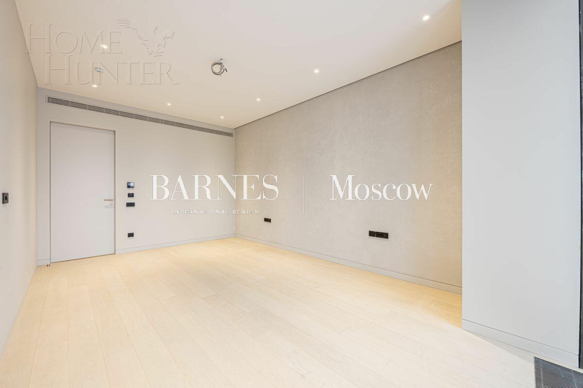 4-КОМН. КВАРТИРА С ОТДЕЛКОЙ 149.8 М² НА 3 ЭТАЖЕ