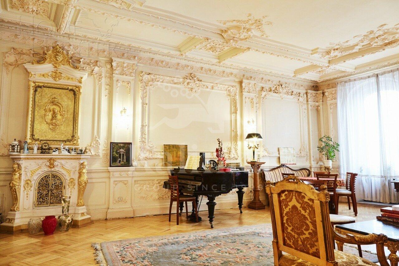 6-КОМН. КВАРТИРА С ОТДЕЛКОЙ 227 М² НА 2 ЭТАЖЕ