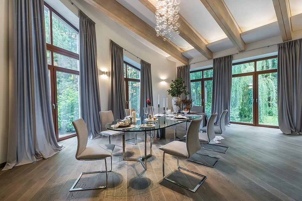 2-этажный коттедж 900 м² с отделкой