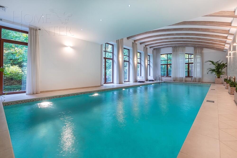 2-этажный коттедж 900 м² с отделкой