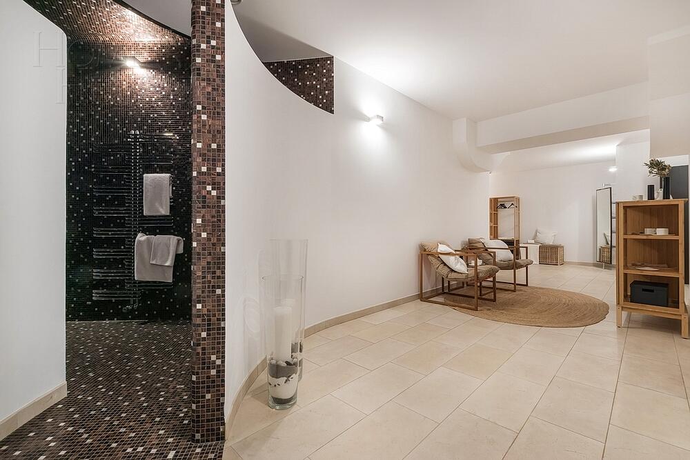 2-этажный коттедж 900 м² с отделкой