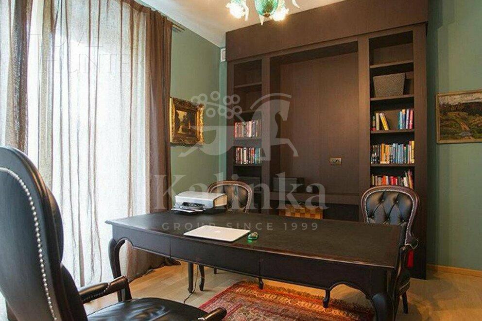 2-этажный коттедж 600 м² с отделкой