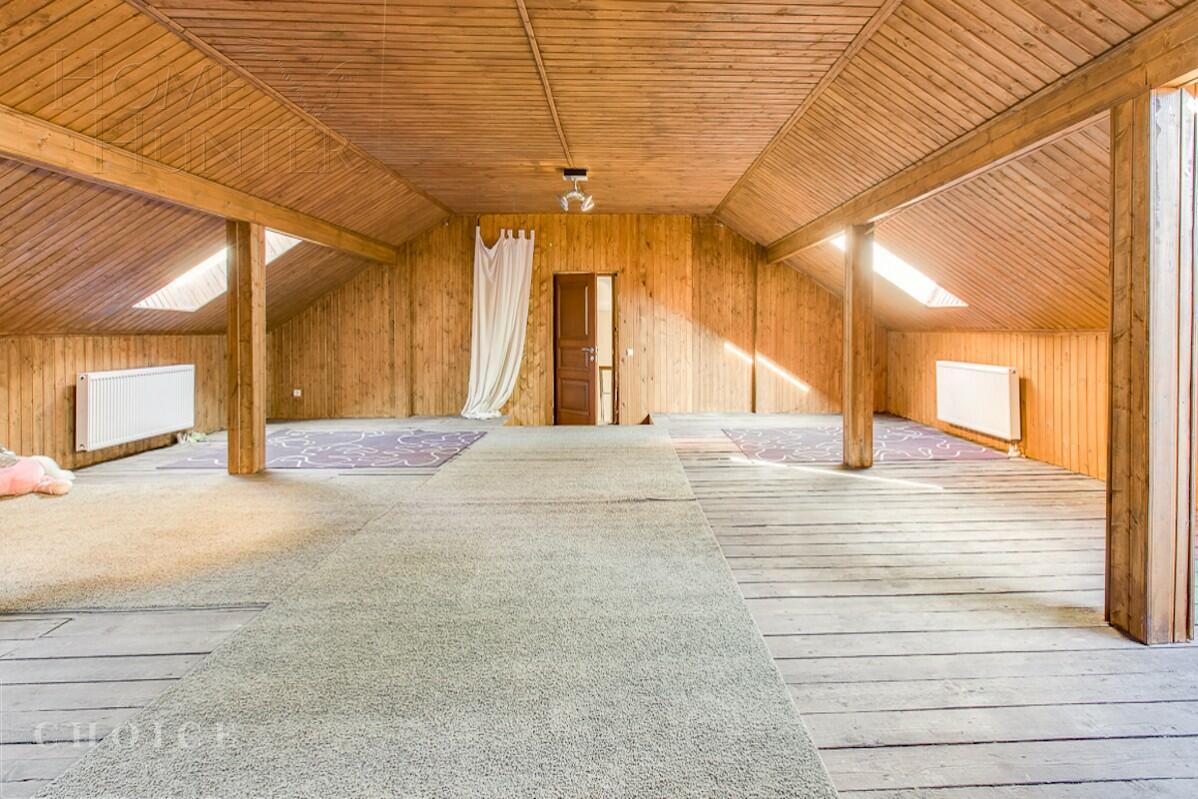 2-этажный коттедж 1 400 м² с отделкой