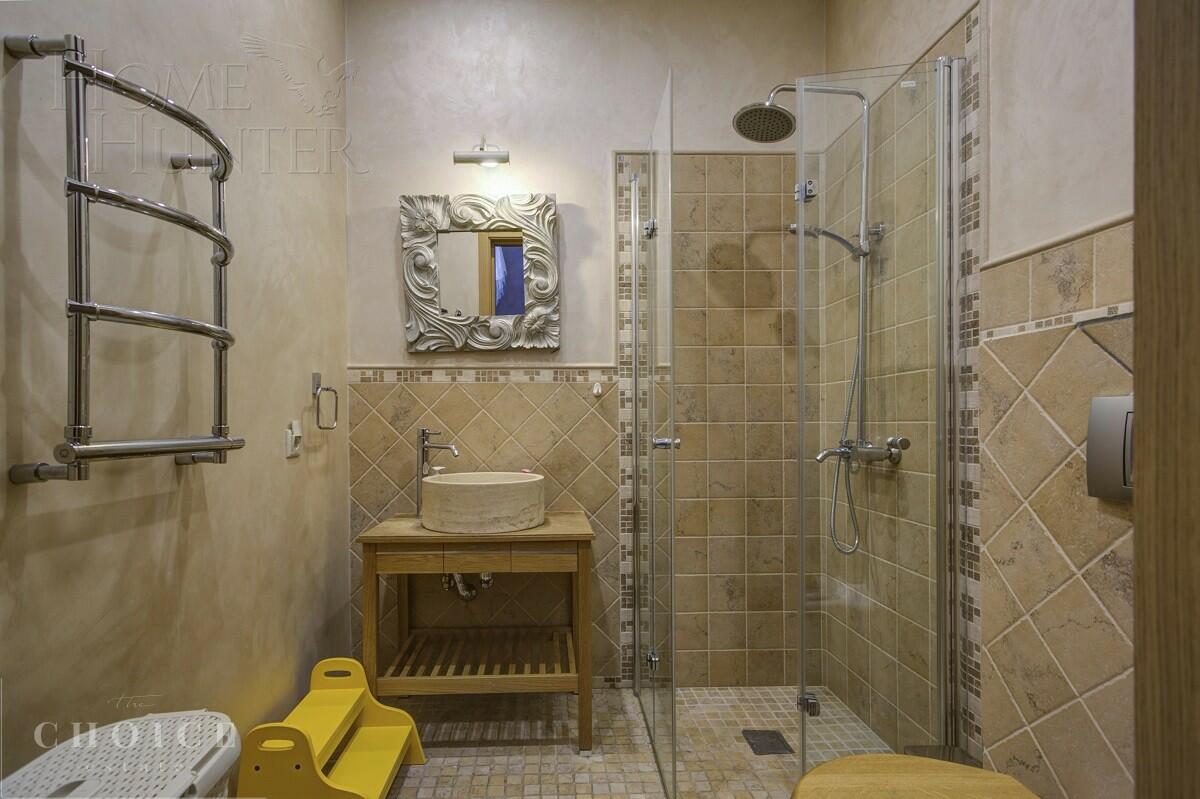 2-этажный коттедж 600 м² с отделкой