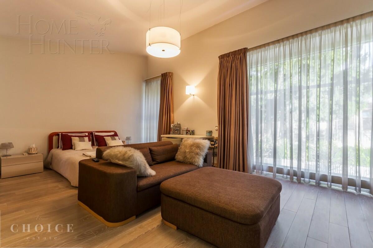 2-этажный коттедж 1 328 м² с отделкой