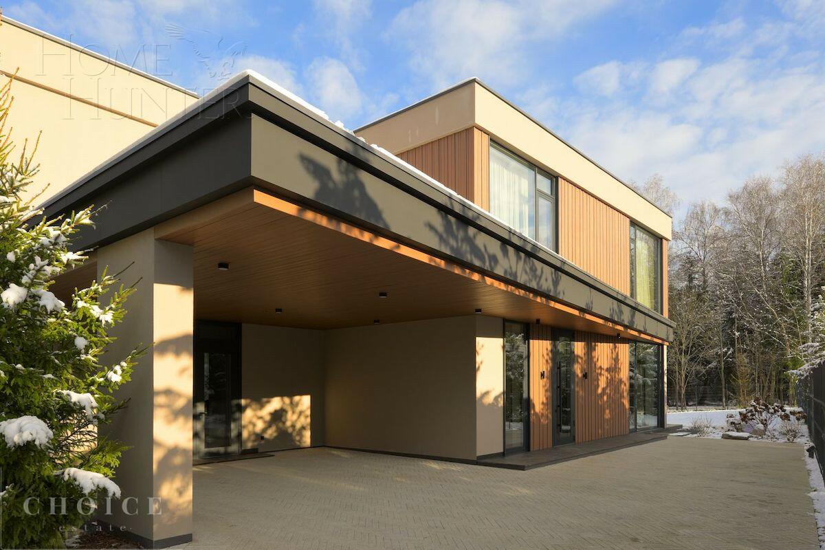 2-этажный коттедж 627.5 м² с отделкой