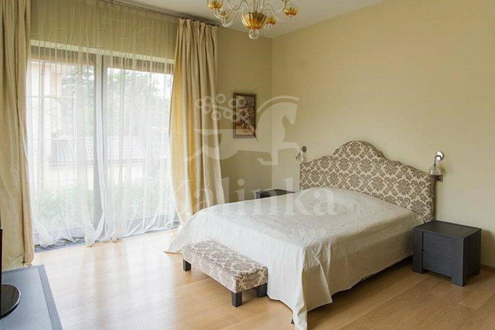 2-этажный коттедж 600 м² с отделкой