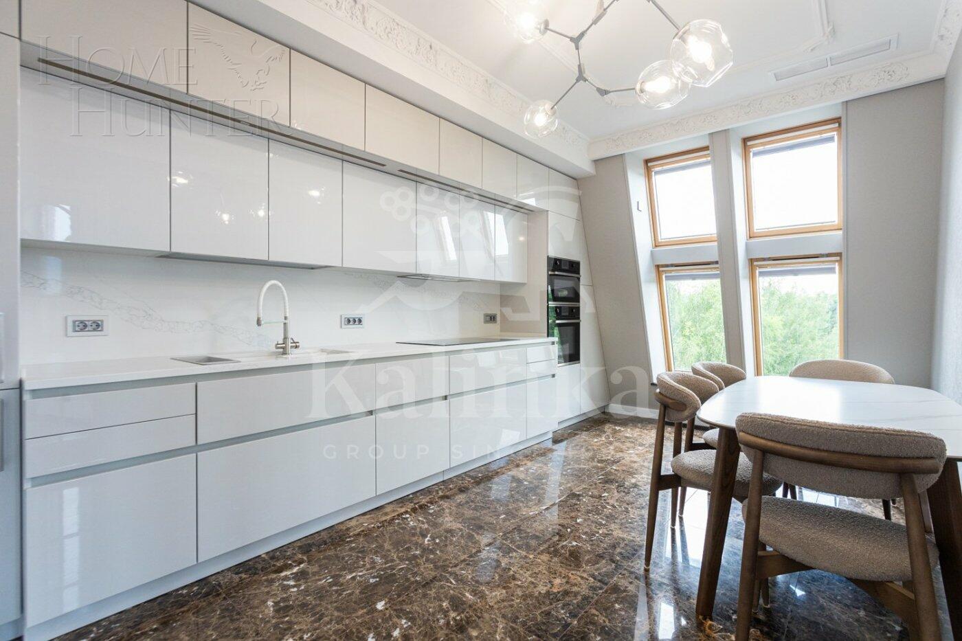 2-УРОВНЕВАЯ КВАРТИРА С ОТДЕЛКОЙ 197.5 М² НА 7 ЭТАЖЕ