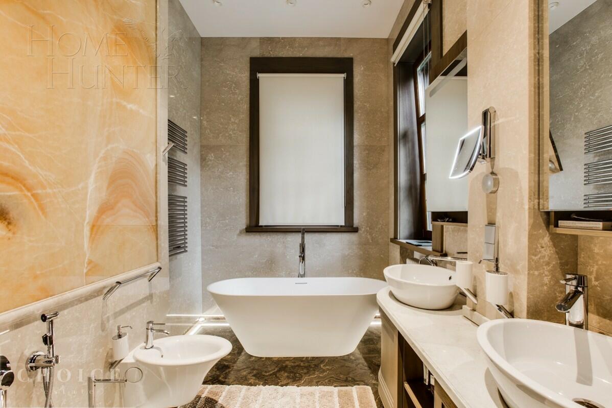 2-этажный коттедж 650 м² с отделкой