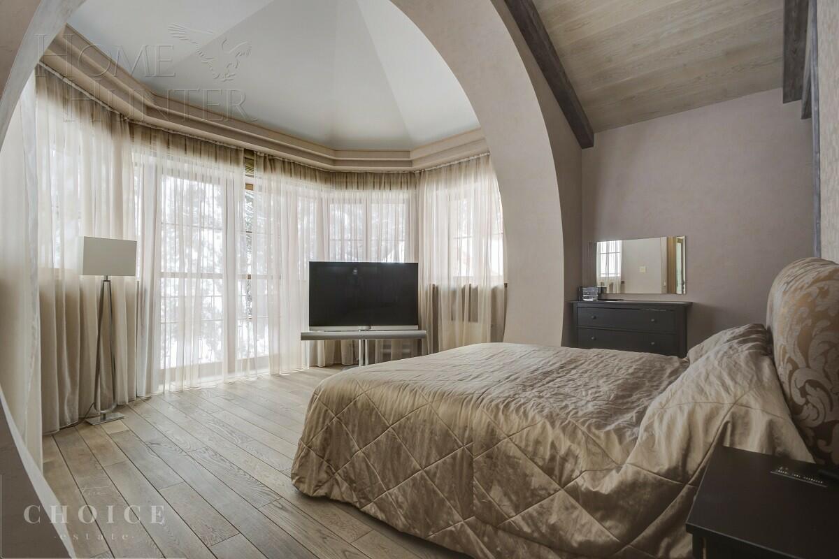 2-этажный коттедж 600 м² с отделкой