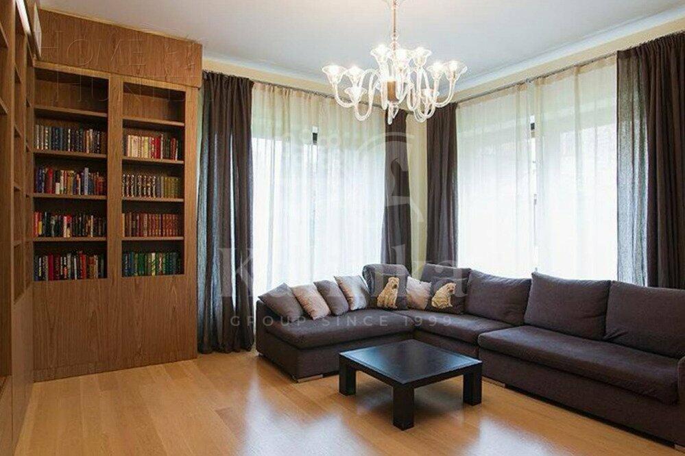 2-этажный коттедж 600 м² с отделкой