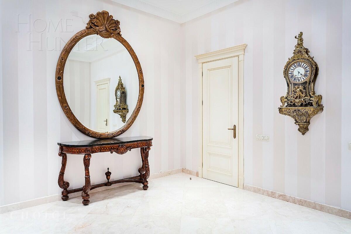 3-этажный коттедж 1 800 м² с отделкой