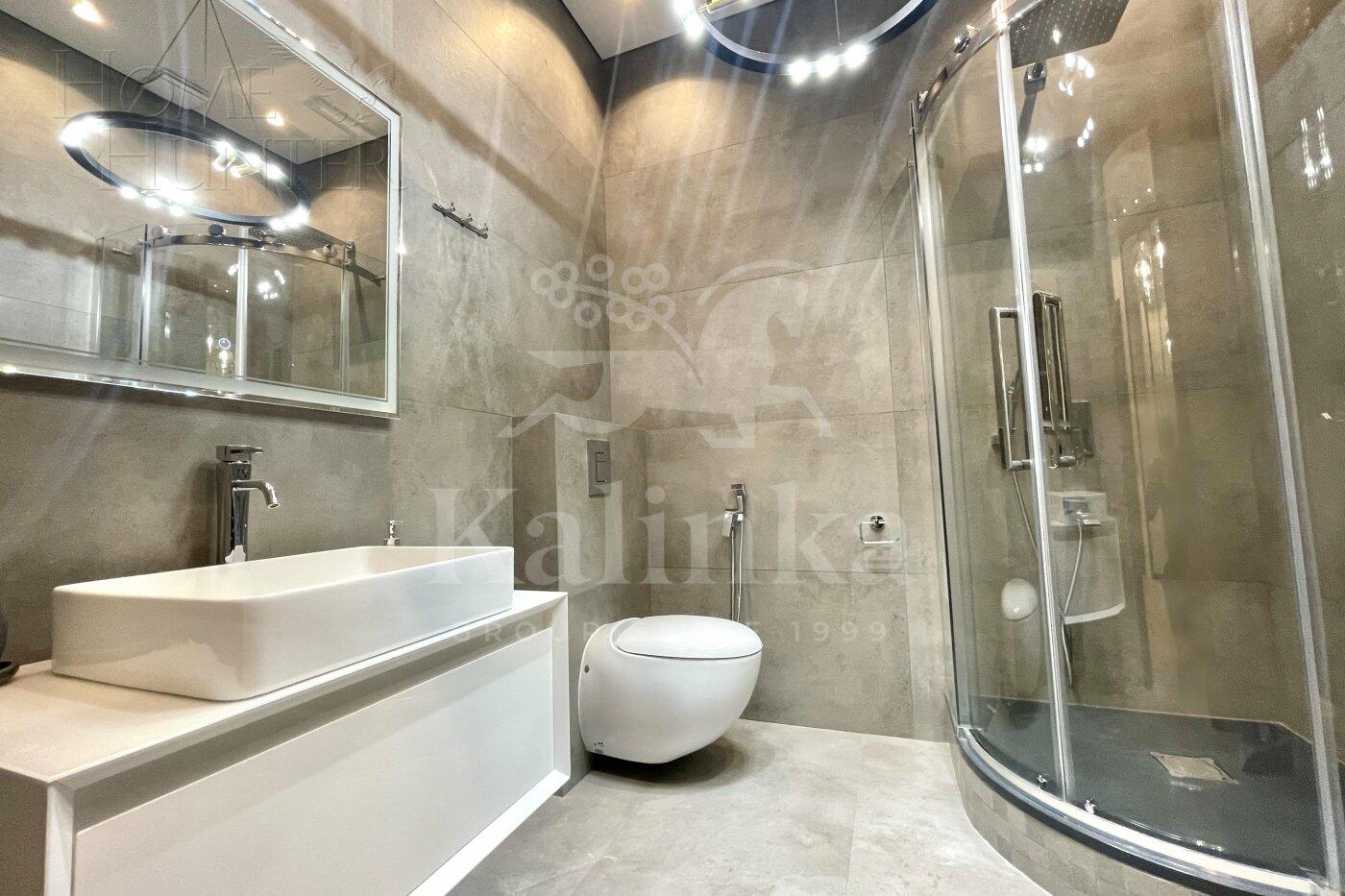 1-КОМН. КВАРТИРА С ОТДЕЛКОЙ 56.1 М² НА 32 ЭТАЖЕ