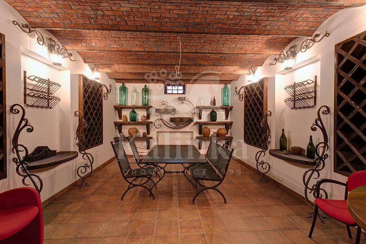 2-этажный коттедж 980 м² с отделкой