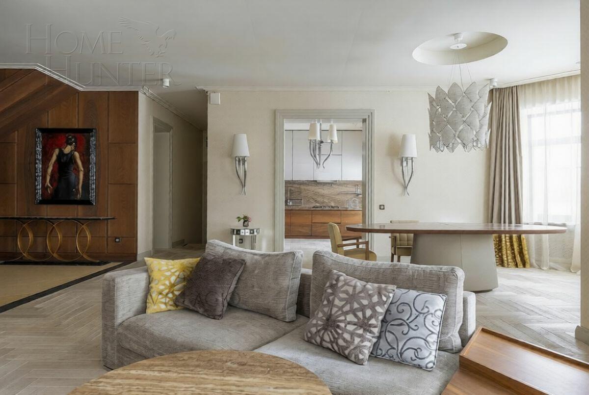 2-этажный коттедж 373 м² с отделкой