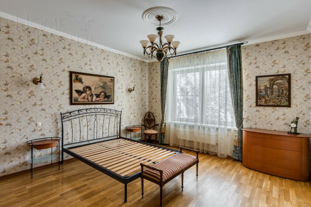 2-этажный коттедж 440 м² с отделкой