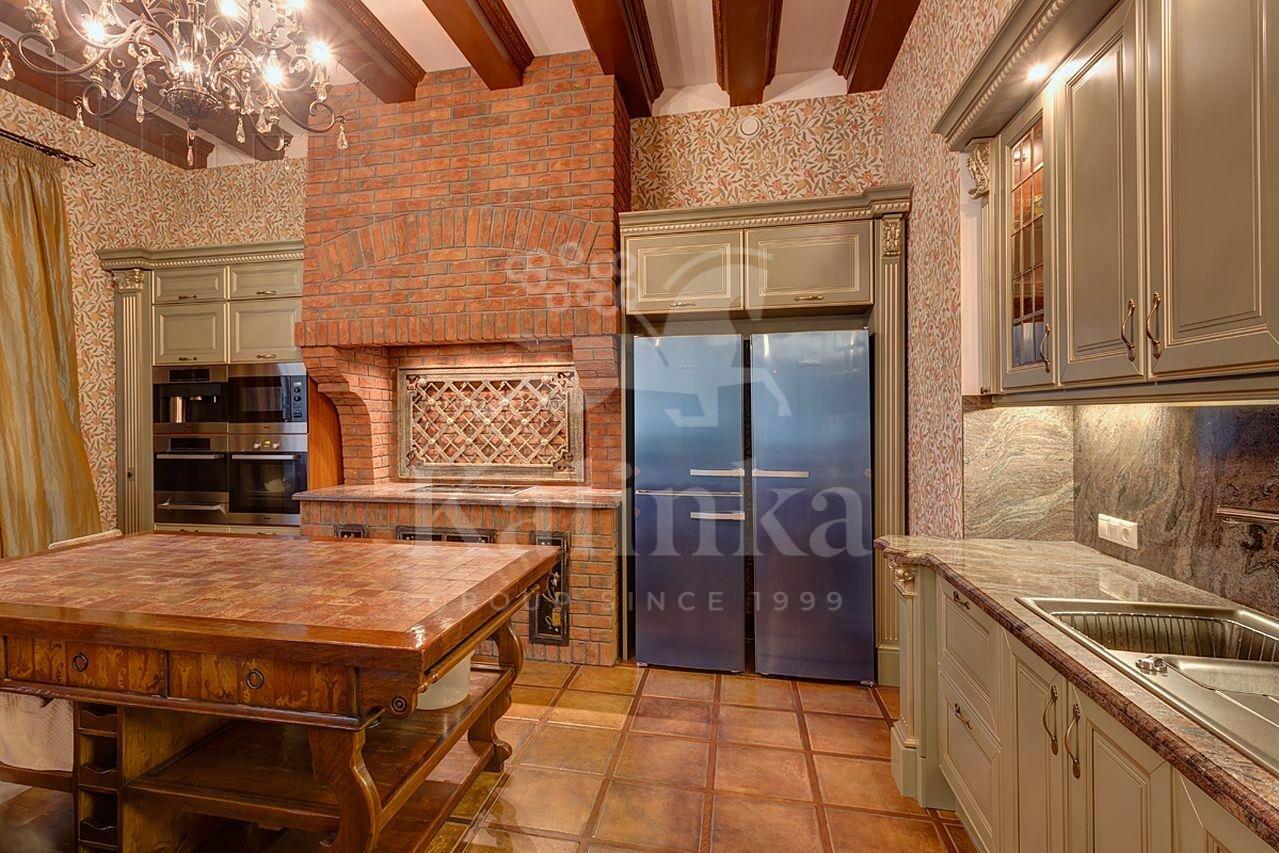 2-этажный коттедж 980 м² с отделкой