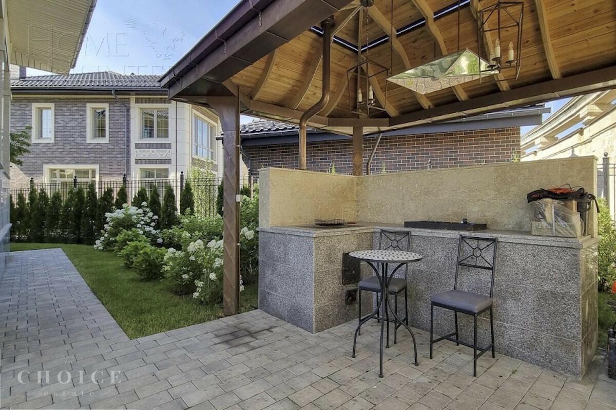 2-этажный коттедж 640 м² с отделкой