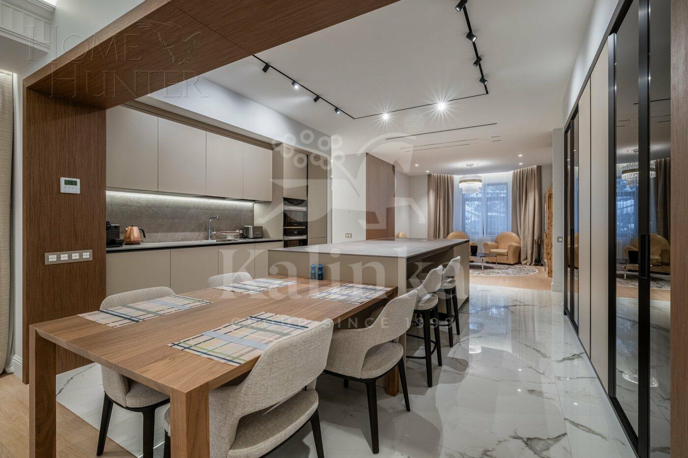 2-этажный коттедж 357 м² с отделкой