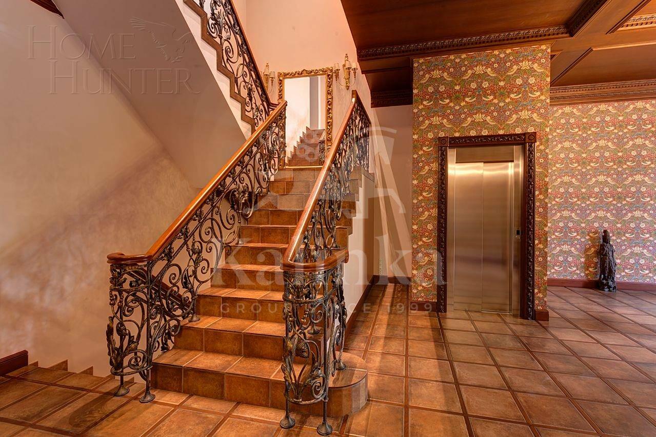 2-этажный коттедж 980 м² с отделкой