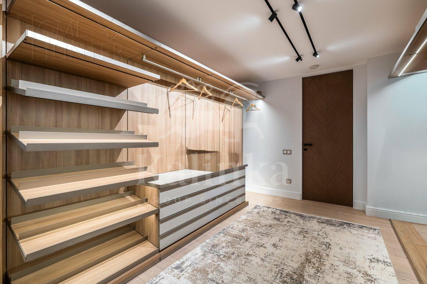 2-этажный коттедж 357 м² с отделкой