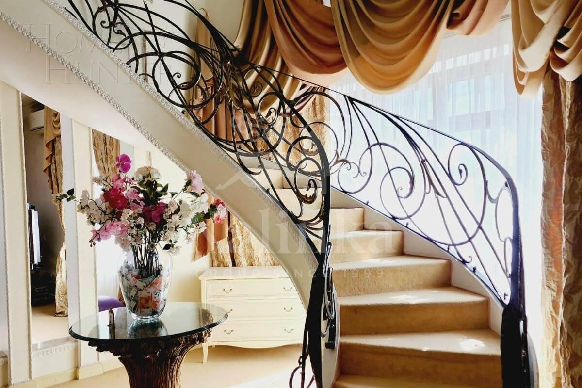 2-УРОВНЕВАЯ КВАРТИРА С ОТДЕЛКОЙ 320 М² НА 5 ЭТАЖЕ