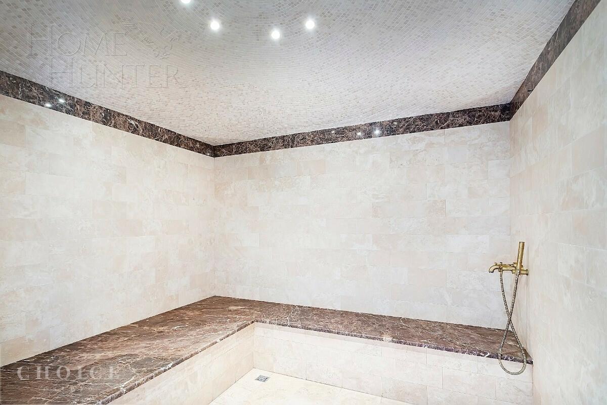 3-этажный коттедж 1 800 м² с отделкой