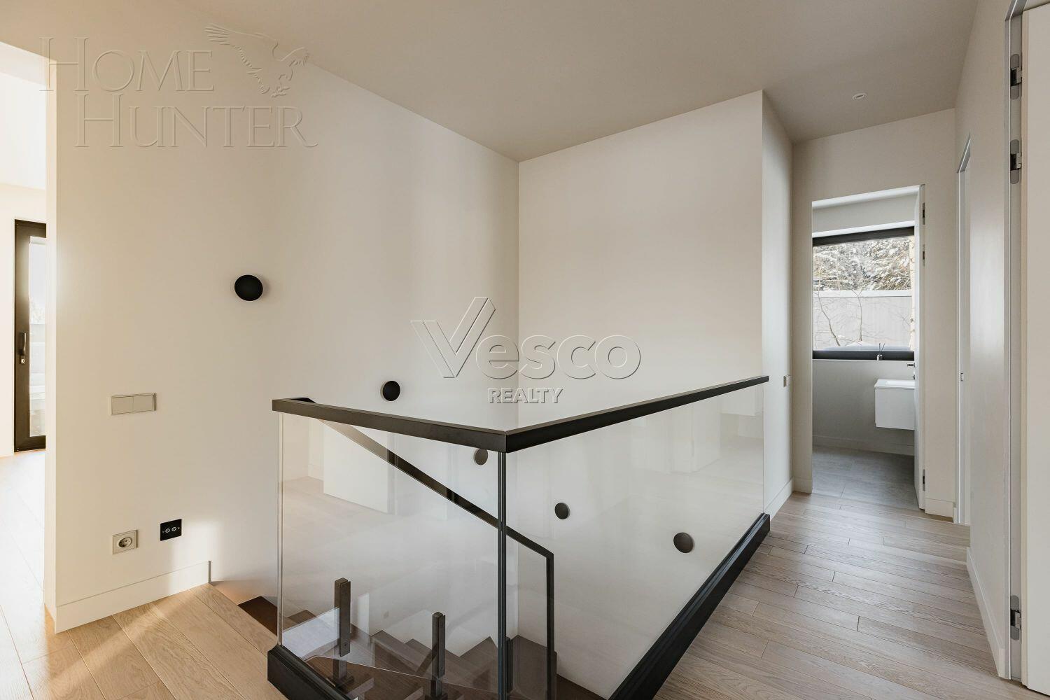 2-этажный коттедж 339 м² с отделкой