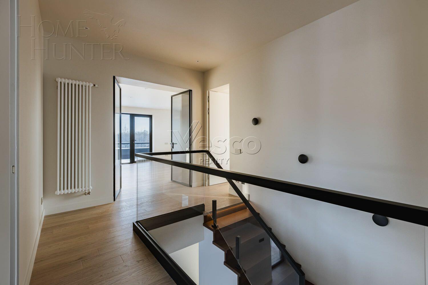 2-этажный коттедж 339 м² с отделкой