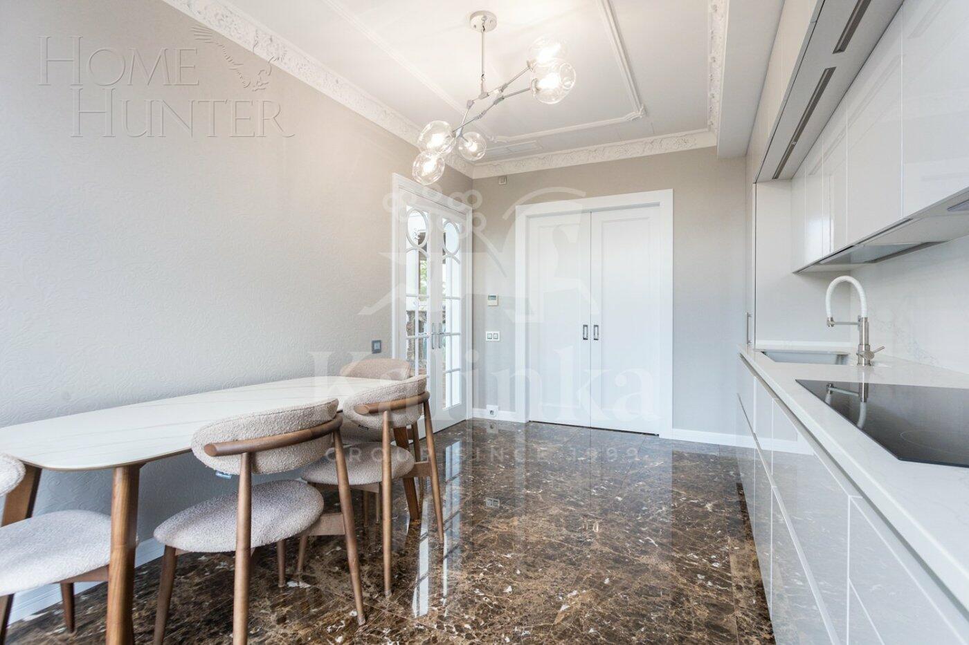 2-УРОВНЕВАЯ КВАРТИРА С ОТДЕЛКОЙ 197.5 М² НА 7 ЭТАЖЕ