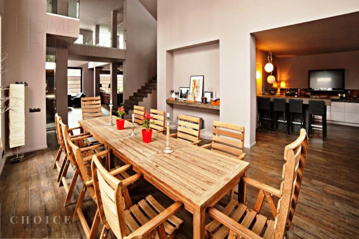 4-этажный коттедж 750 м² с отделкой