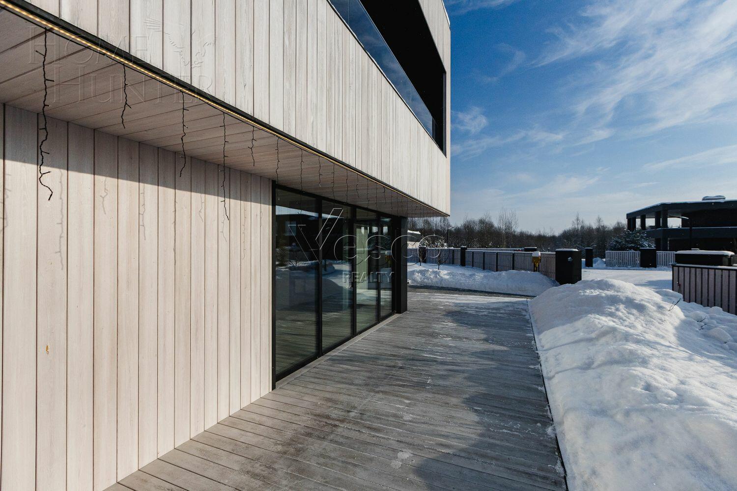 2-этажный коттедж 339 м² с отделкой