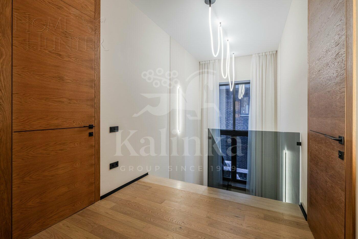 2-этажный коттедж 286 м² с отделкой