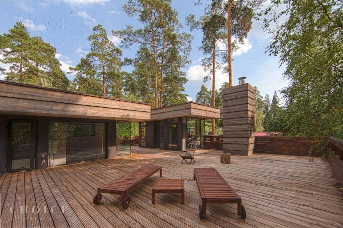 4-этажный коттедж 750 м² с отделкой