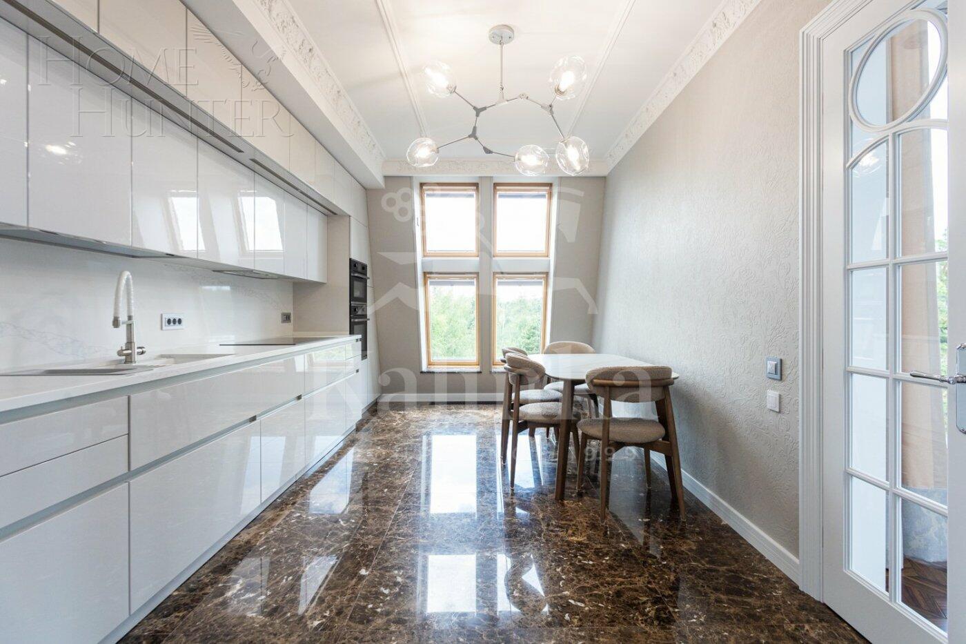 2-УРОВНЕВАЯ КВАРТИРА С ОТДЕЛКОЙ 197.5 М² НА 7 ЭТАЖЕ