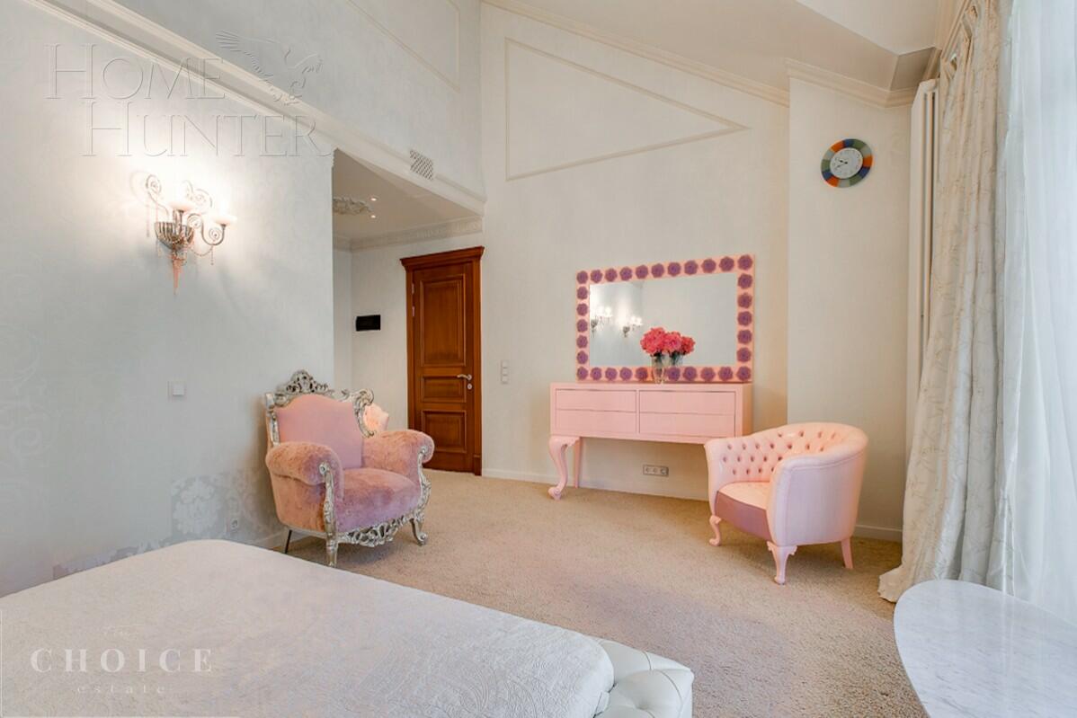 2-этажный коттедж 1 400 м² с отделкой