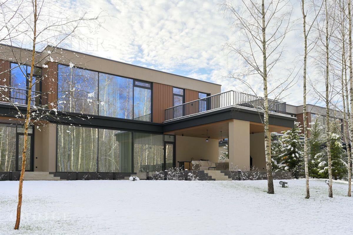 2-этажный коттедж 627.5 м² с отделкой