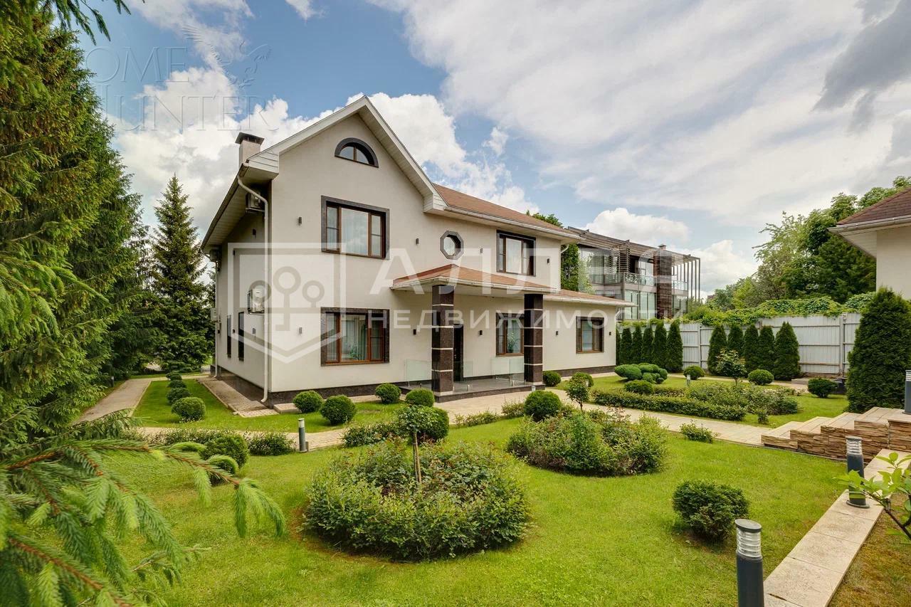 2-этажный коттедж 600 м² с отделкой