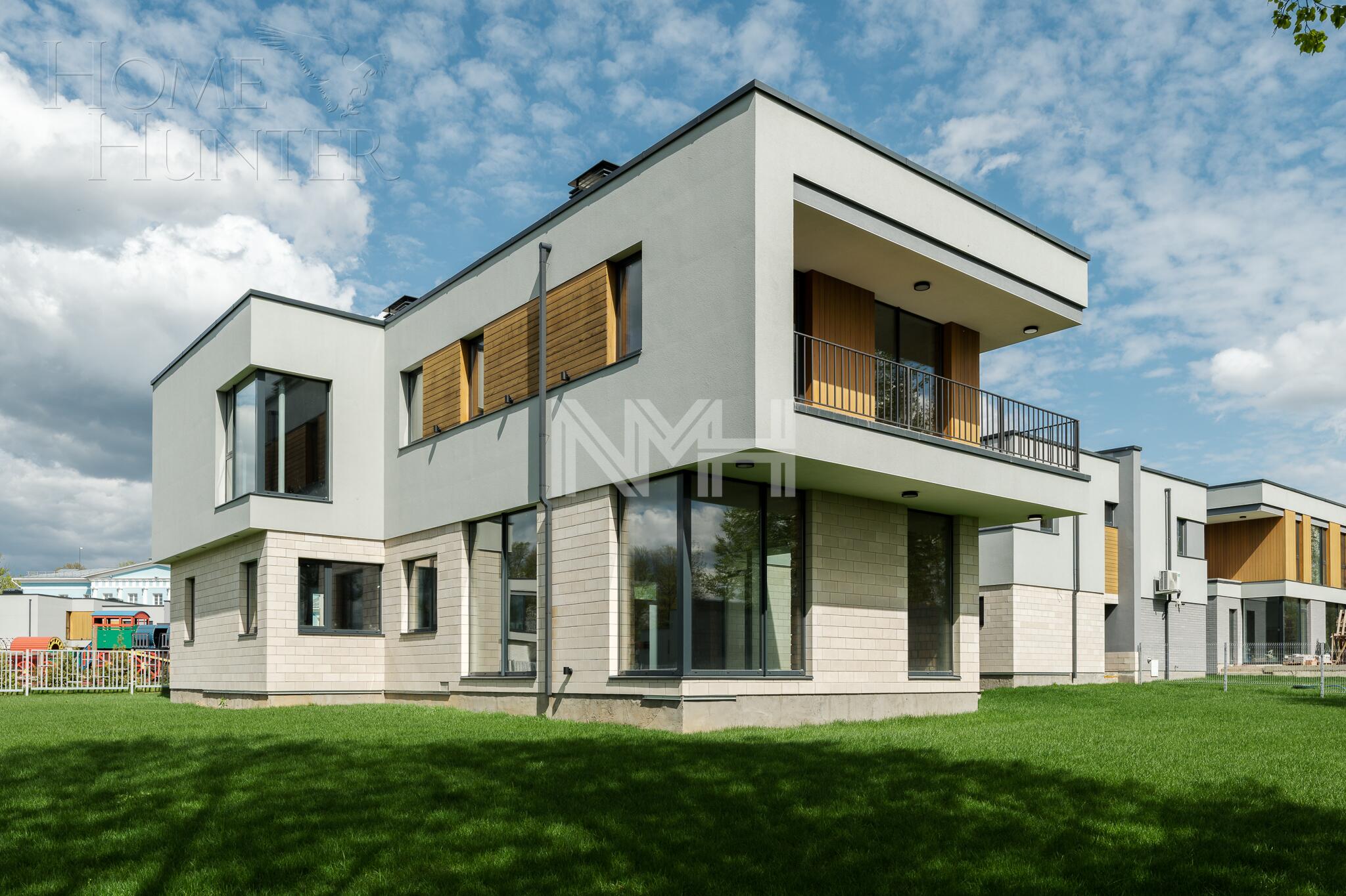 2-этажный коттедж 467.8 м² без отделки