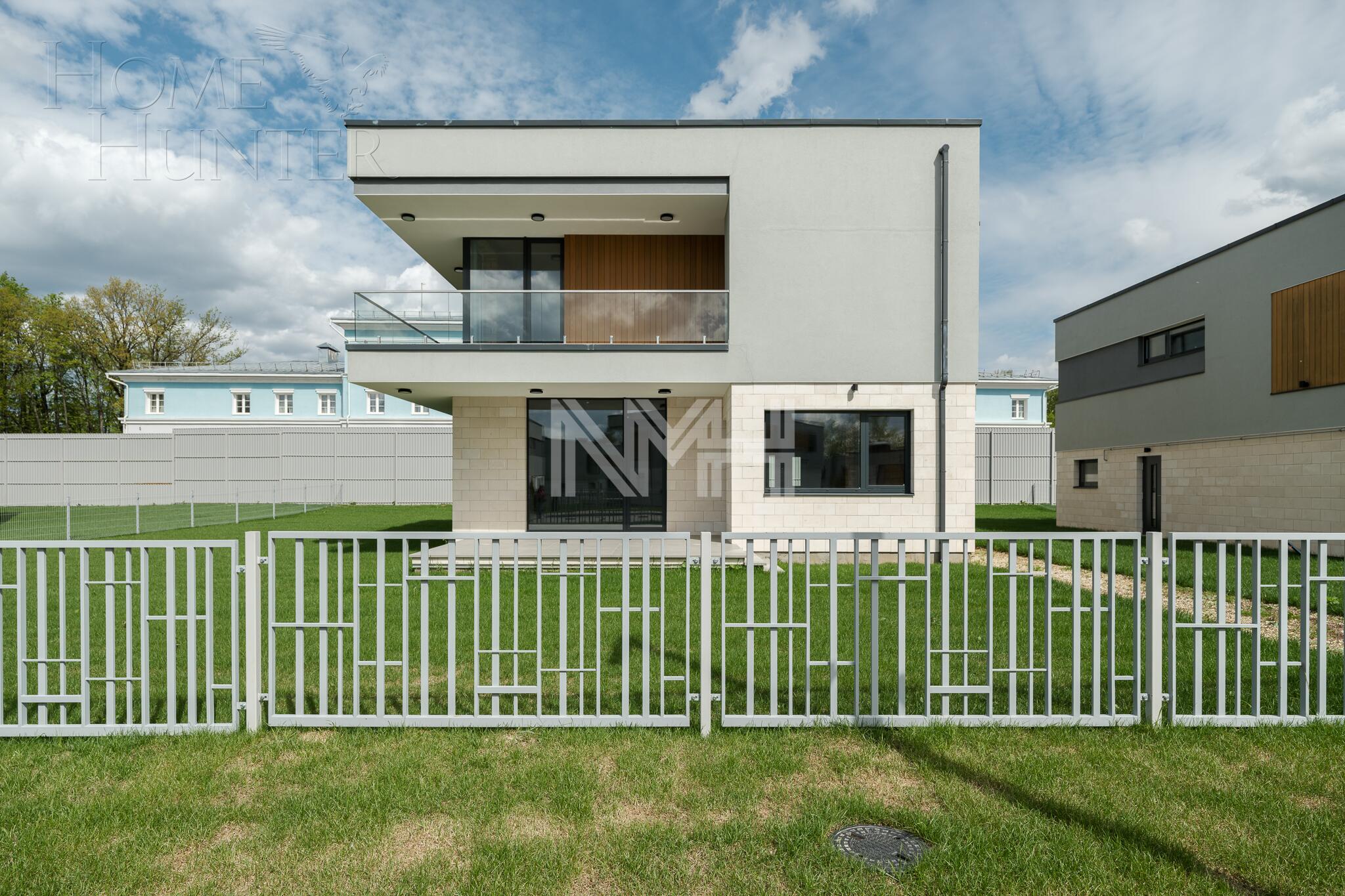 2-этажный коттедж 483.4 м² без отделки