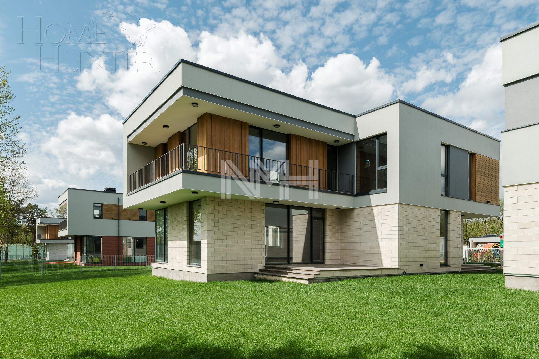 2-этажный коттедж 467.8 м² без отделки