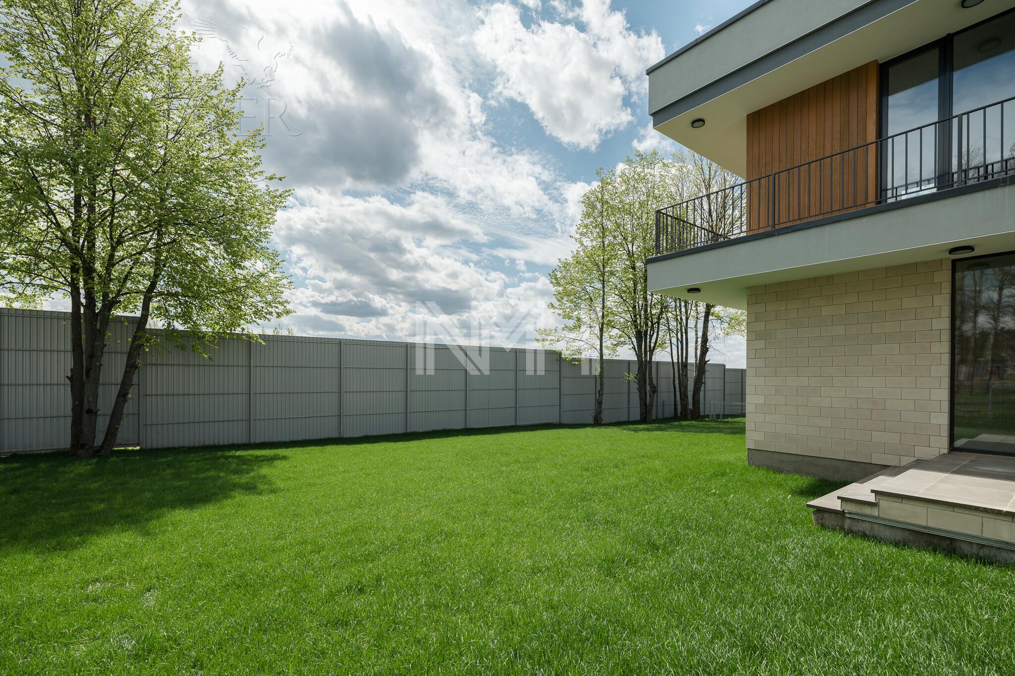 2-этажный коттедж 467.8 м² без отделки