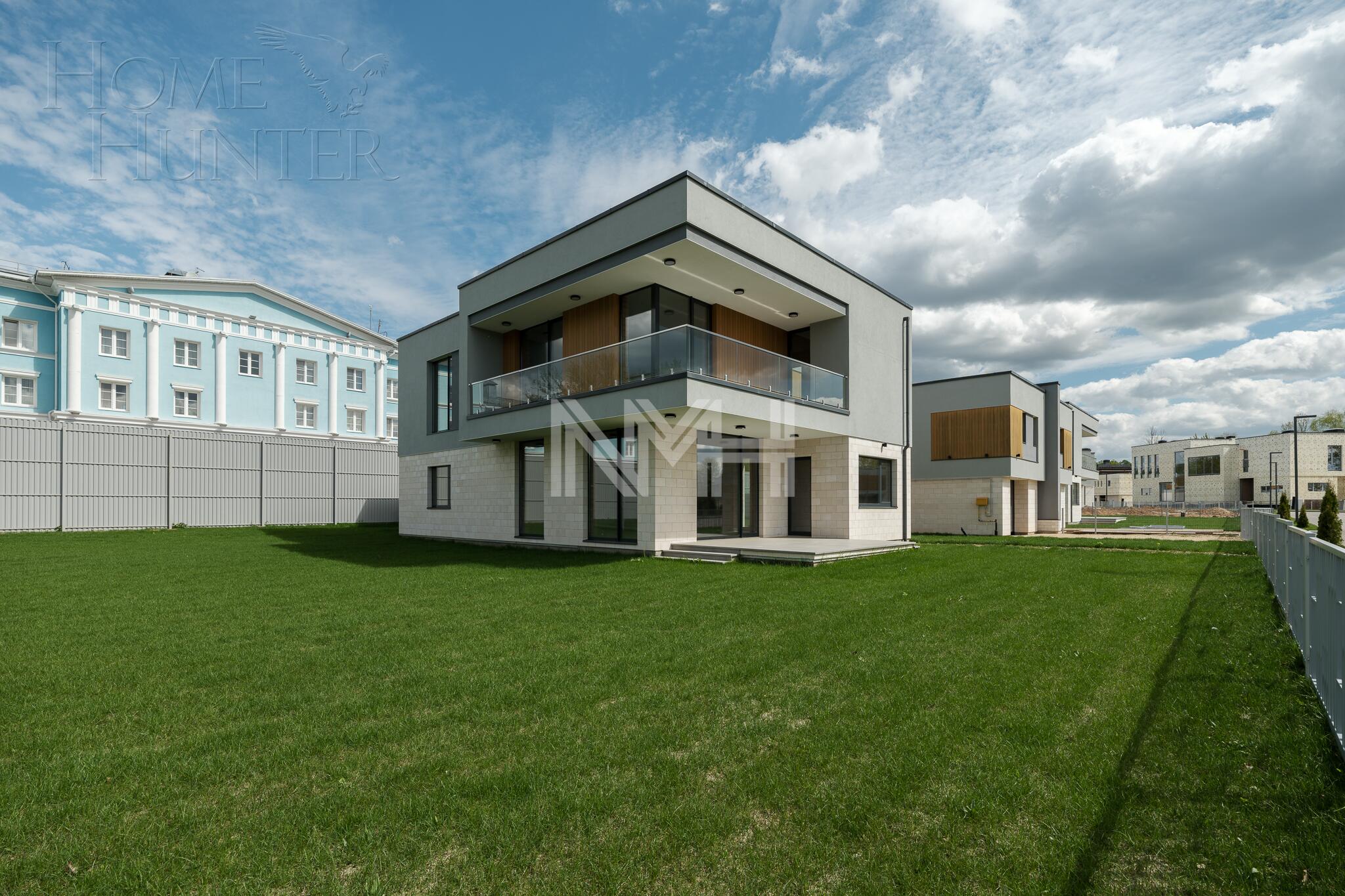 2-этажный коттедж 483.4 м² без отделки