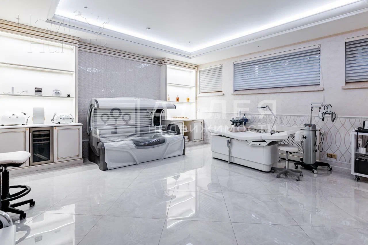 2-этажный коттедж 2 100 м² с отделкой